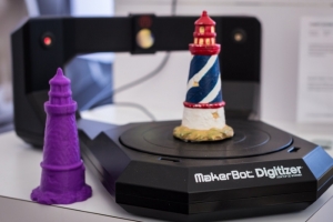 Image of Makerbot Digitizer